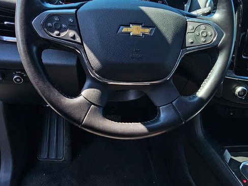 Used 2021 Chevrolet Traverse LT image 15