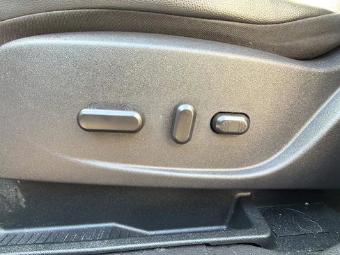 Used 2018 Ford Escape SEL w/ Ford Safe & Smart Package image 23