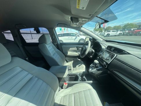 Used 2019 Honda CR-V LX image 9