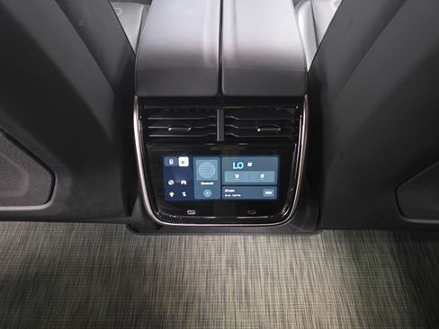 Used 2024 Rivian R1S Adventure AWD/4WD image 30
