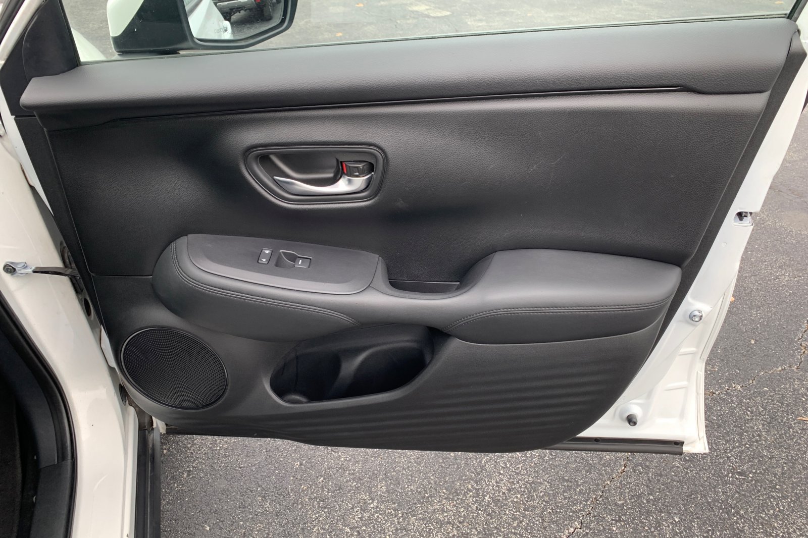 Certified 2024 Honda HR-V LX image 22