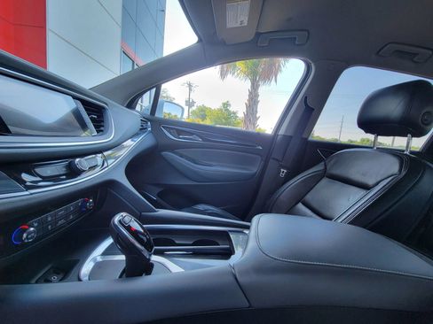 Used 2018 Buick Enclave FWD image 15