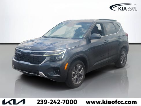 Used 2024 Kia Seltos S AWD/4WD image 3