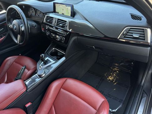 Used 2018 BMW M3 RWD image 23