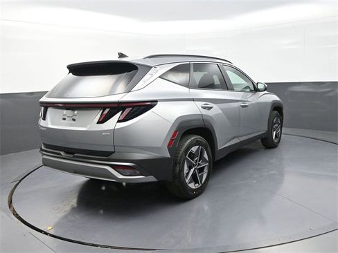 New 2026 Hyundai Tucson SEL image 8