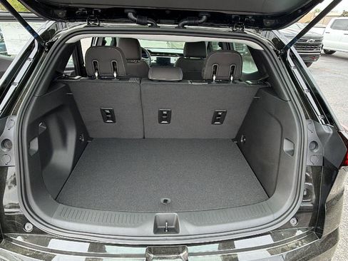 New 2027 Chevrolet Bolt LT w/ Comfort Package FWD image 10