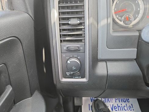 Used 2016 RAM 1500 Express w/ Black Ram 1500 Express Group AWD/4WD image 20