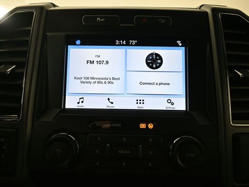 Used 2019 Ford F250 XLT w/ XLT Premium Package AWD/4WD image 26