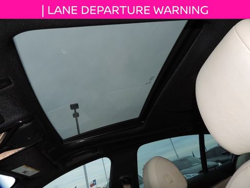 Used 2018 BMW 530i w/ Premium Package image 16