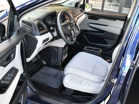 Used 2019 Honda Odyssey EX image 50