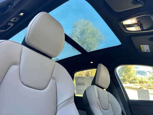 New 2026 Volvo XC60 B5 Core image 14