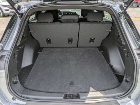 Used 2025 Chevrolet Equinox EV LT FWD image 14
