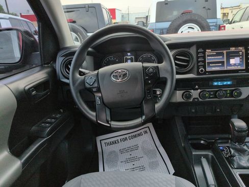 Used 2022 Toyota Tacoma SR AWD/4WD image 13