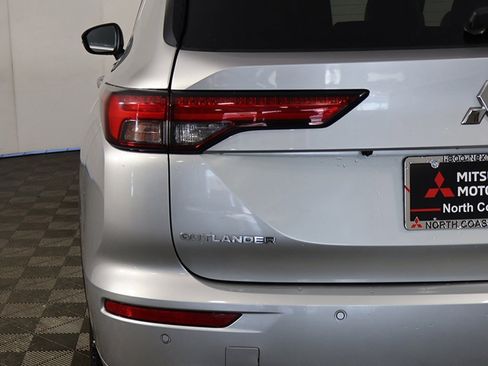 Used 2022 Mitsubishi Outlander SEL image 21