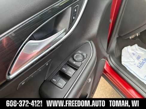 Used 2023 Buick Envision Essence w/ Sport Touring Package AWD/4WD image 11