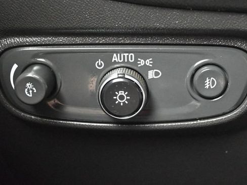 Used 2021 Chevrolet Equinox LT AWD/4WD image 24