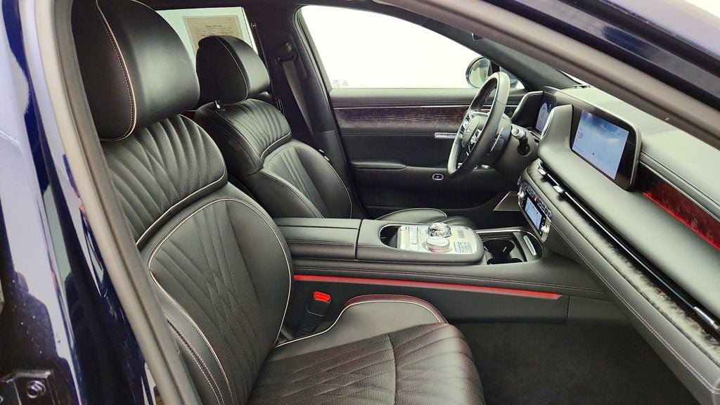 Used 2023 Genesis G90 3.5T AWD/4WD image 28