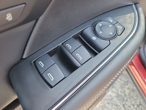 Used 2023 Buick Envision Avenir FWD image 11
