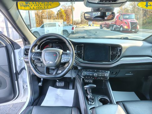 Certified 2024 Dodge Durango GT image 26