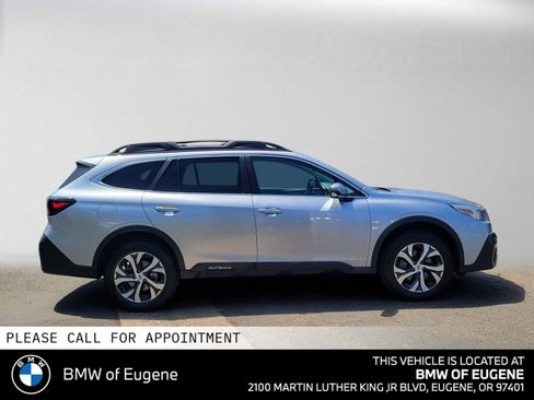 Used 2022 Subaru Outback Limited AWD/4WD image 2