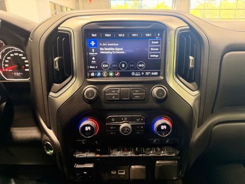Used 2022 Chevrolet Silverado 1500 LT Trail Boss w/ Convenience Package II AWD/4WD image 45