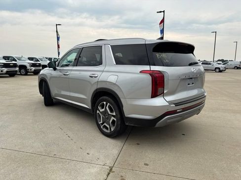 Used 2023 Hyundai Palisade SEL w/ Premium Package AWD/4WD image 4