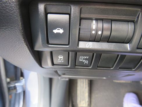 Used 2015 Subaru Legacy 3.6R Limited image 25