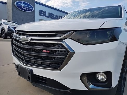 Used 2020 Chevrolet Traverse RS image 17
