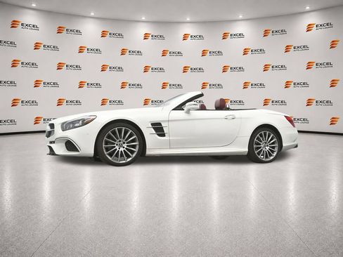 Used 2018 Mercedes-Benz SL 550 image 33