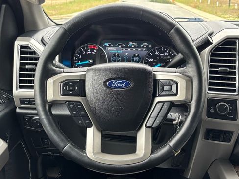 Used 2017 Ford F250 Lariat w/ FX4 Off-Road Package AWD/4WD image 32
