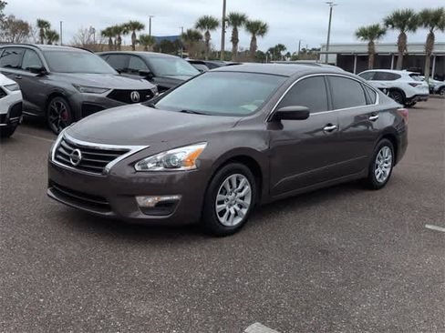 Used 2013 Nissan Altima 2.5 S image 4