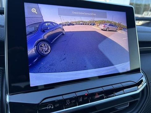 New 2026 Jeep Compass Latitude image 17