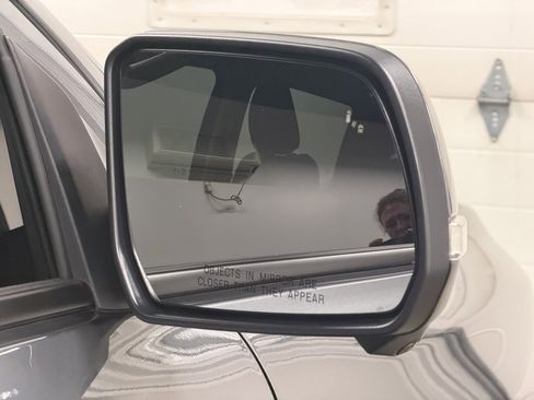 Used 2025 Ford Ranger Lariat w/ Trailer Tow Package image 21