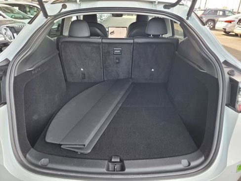 Used 2023 Tesla Model Y Long Range image 19
