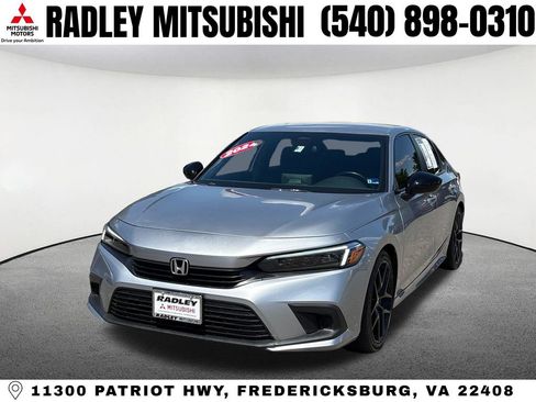 Used 2024 Honda Civic Sport image 2