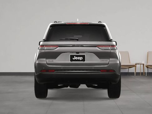 New 2025 Jeep Grand Cherokee Limited w/ Black Appearance Package image 10
