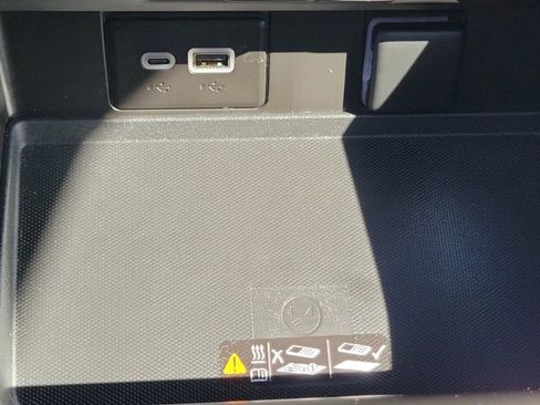 Used 2024 Chevrolet Suburban Premier w/ Premium Package image 38