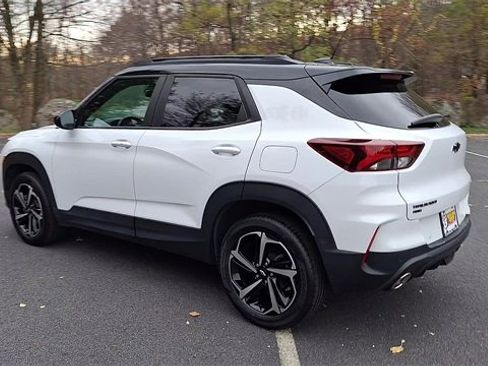 Used 2021 Chevrolet TrailBlazer RS w/ Convenience Package image 6