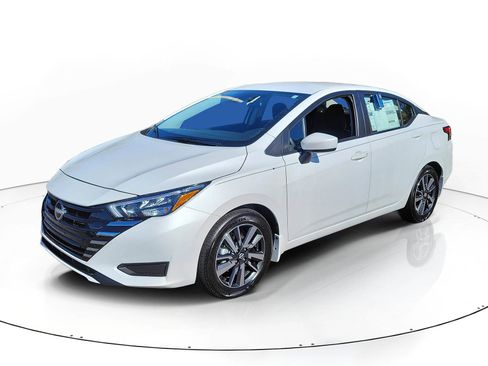 New 2025 Nissan Versa SV w/ Trunk Package image 2