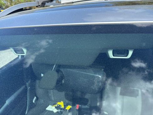 Used 2023 Subaru Impreza Premium image 3