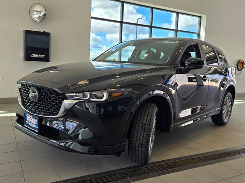 New 2025 MAZDA CX-5 AWD 2.5 S w/ Preferred Package image 3