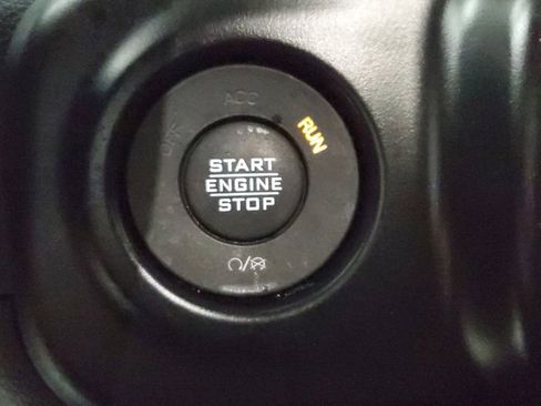 Used 2022 Jeep Wrangler Unlimited Rubicon image 27