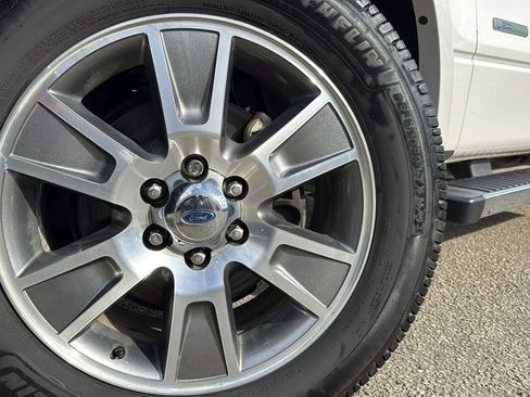 Used 2014 Ford F150 Lariat w/ Equipment Group 502A Luxury image 9