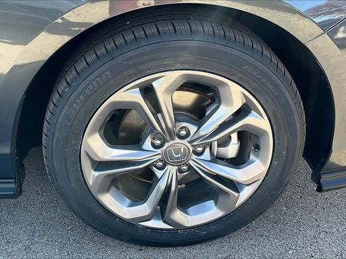 Used 2024 Honda Accord EX image 5