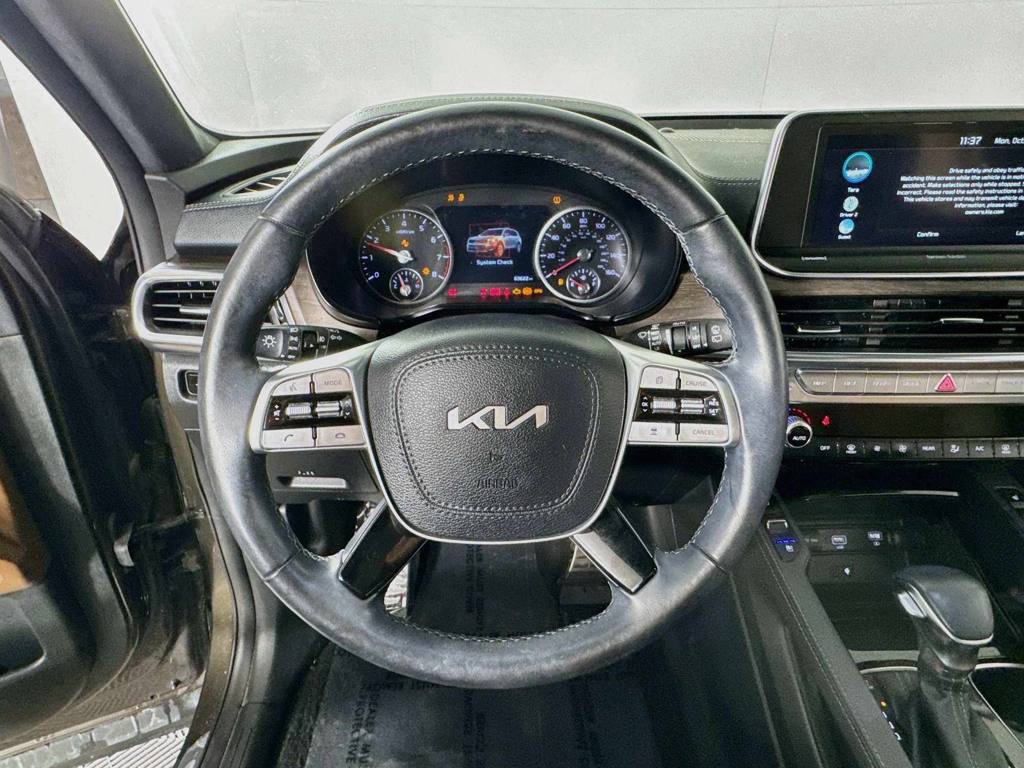 Used 2022 Kia Telluride SX w/ SX Prestige Package AWD/4WD image 12