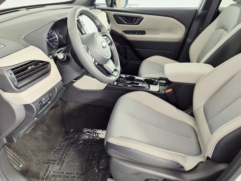Used 2026 Subaru Forester Premium AWD/4WD image 7