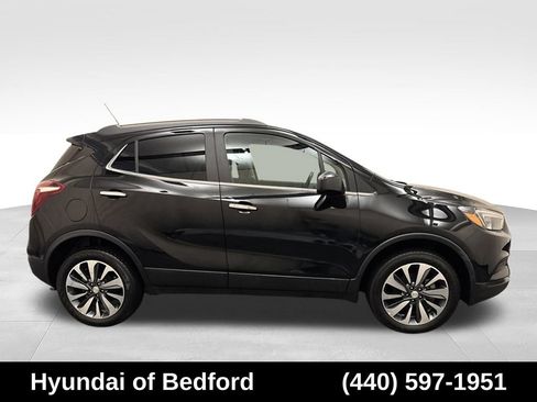 Used 2022 Buick Encore Preferred AWD/4WD image 4