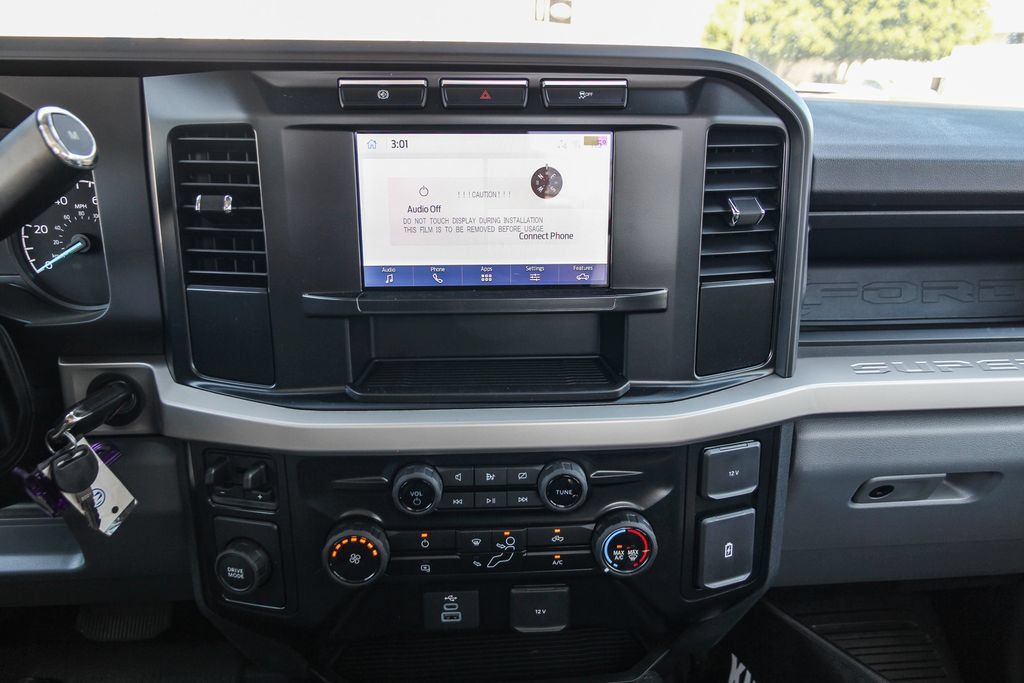 New 2024 Ford F550 Luxury RWD image 15