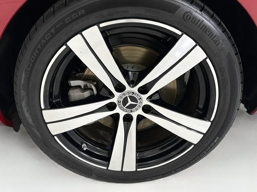 Certified 2025 Mercedes-Benz C 300 Sedan image 30