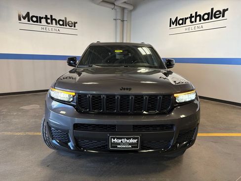 Used 2022 Jeep Grand Cherokee L Laredo AWD/4WD image 2
